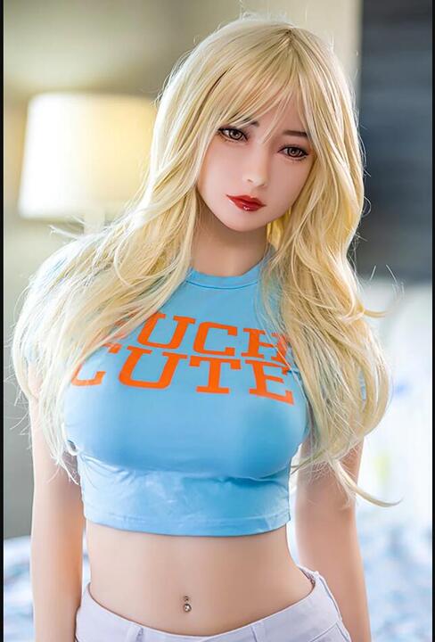 Wedding with life-size dolls